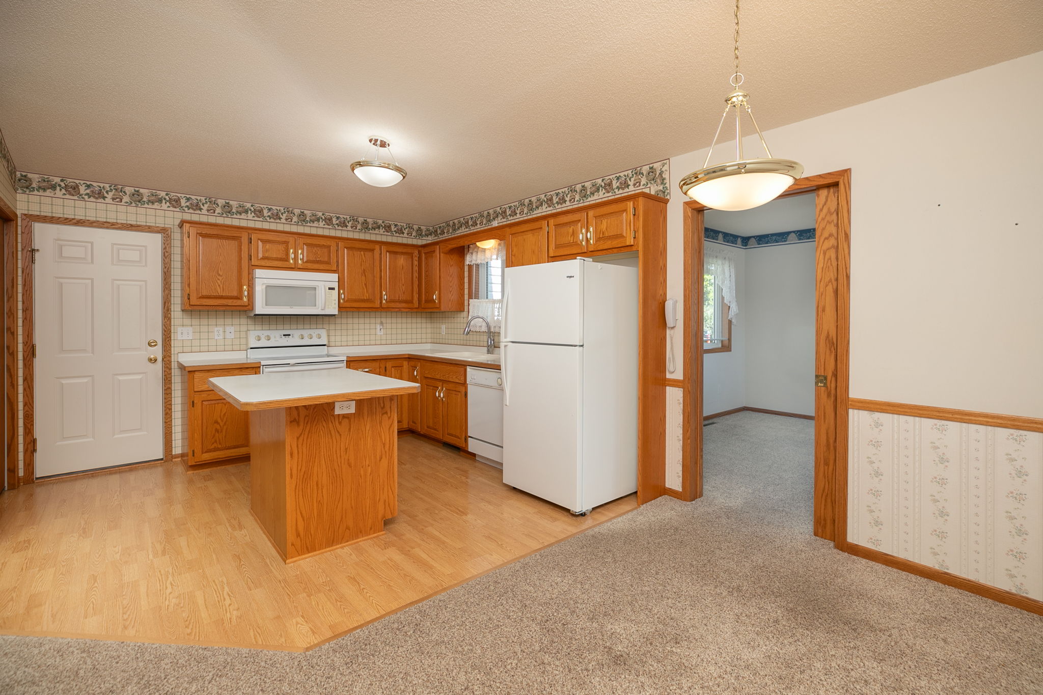 09-Dining Room