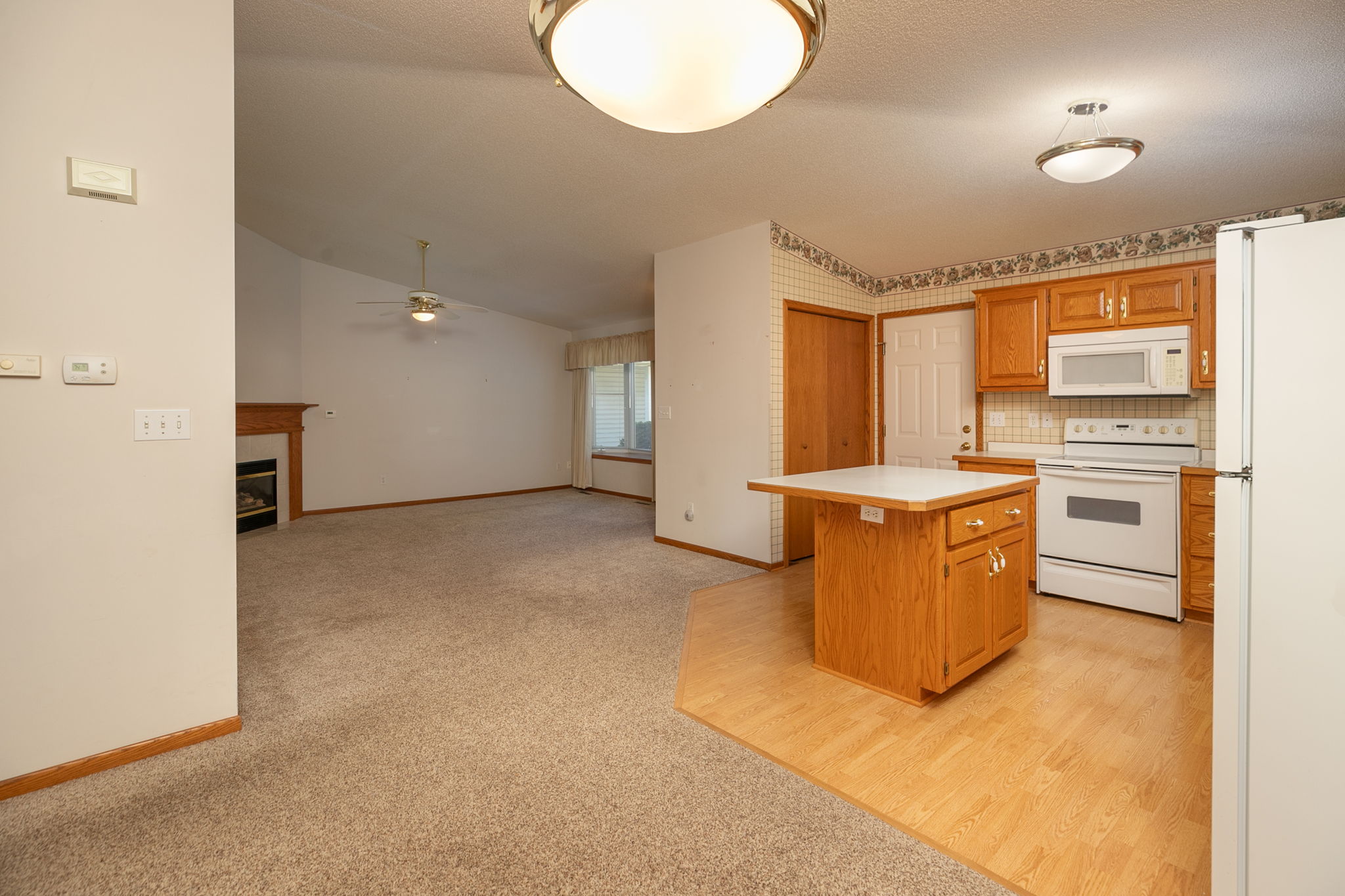 10-Dining Room