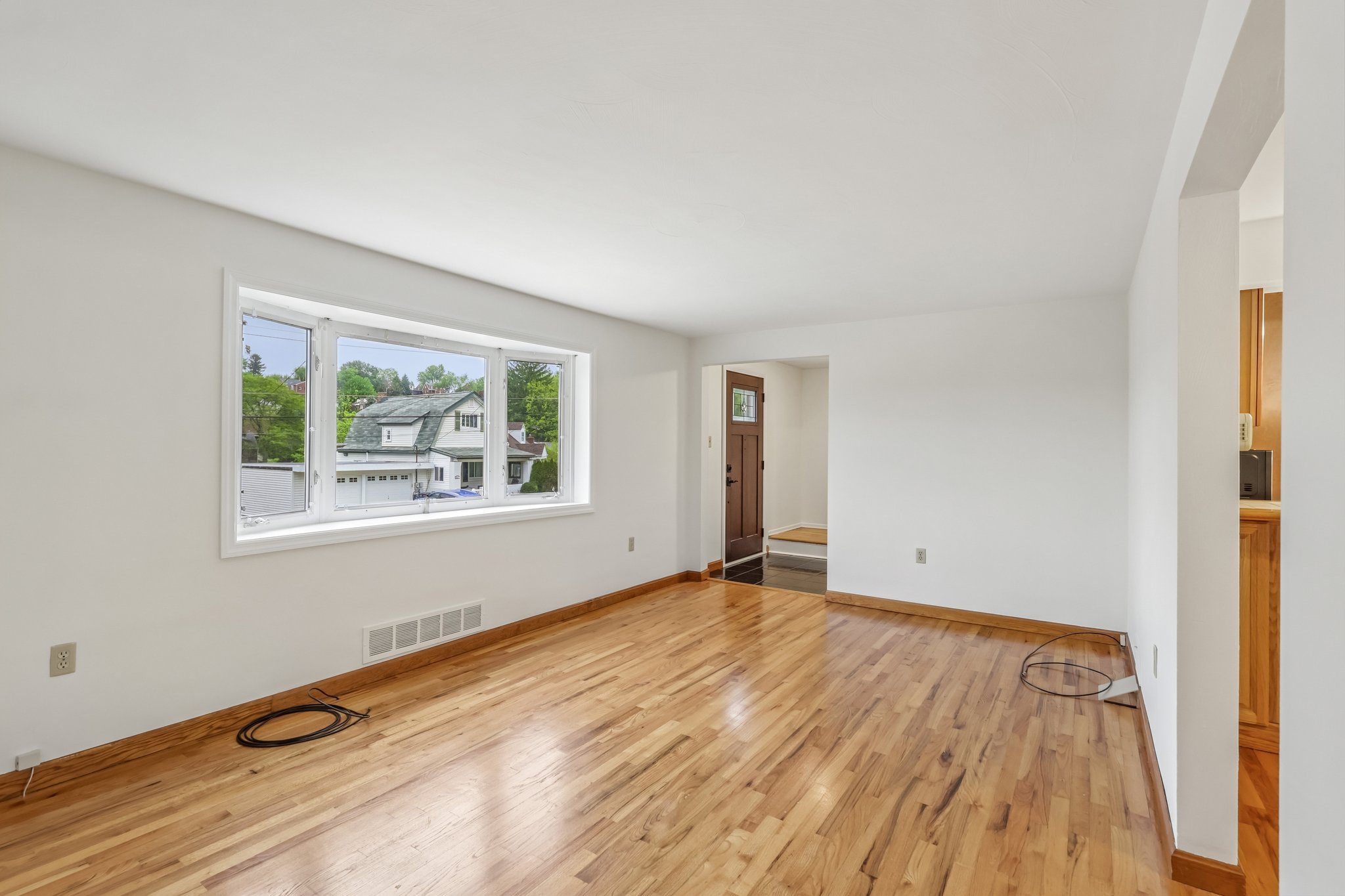 Calvert Ave-S0105-016.jpg