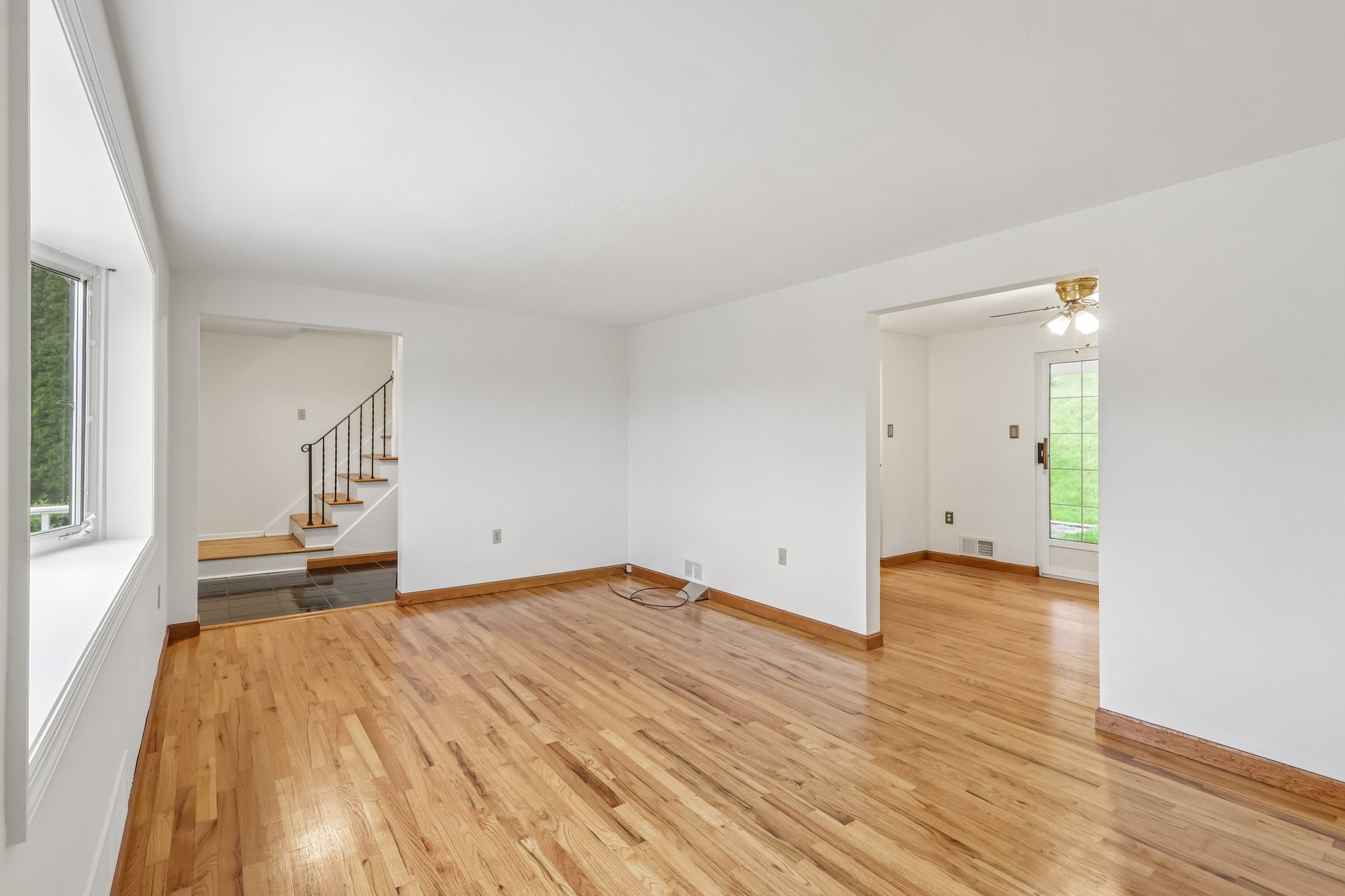 Calvert Ave-S0105-017.jpg