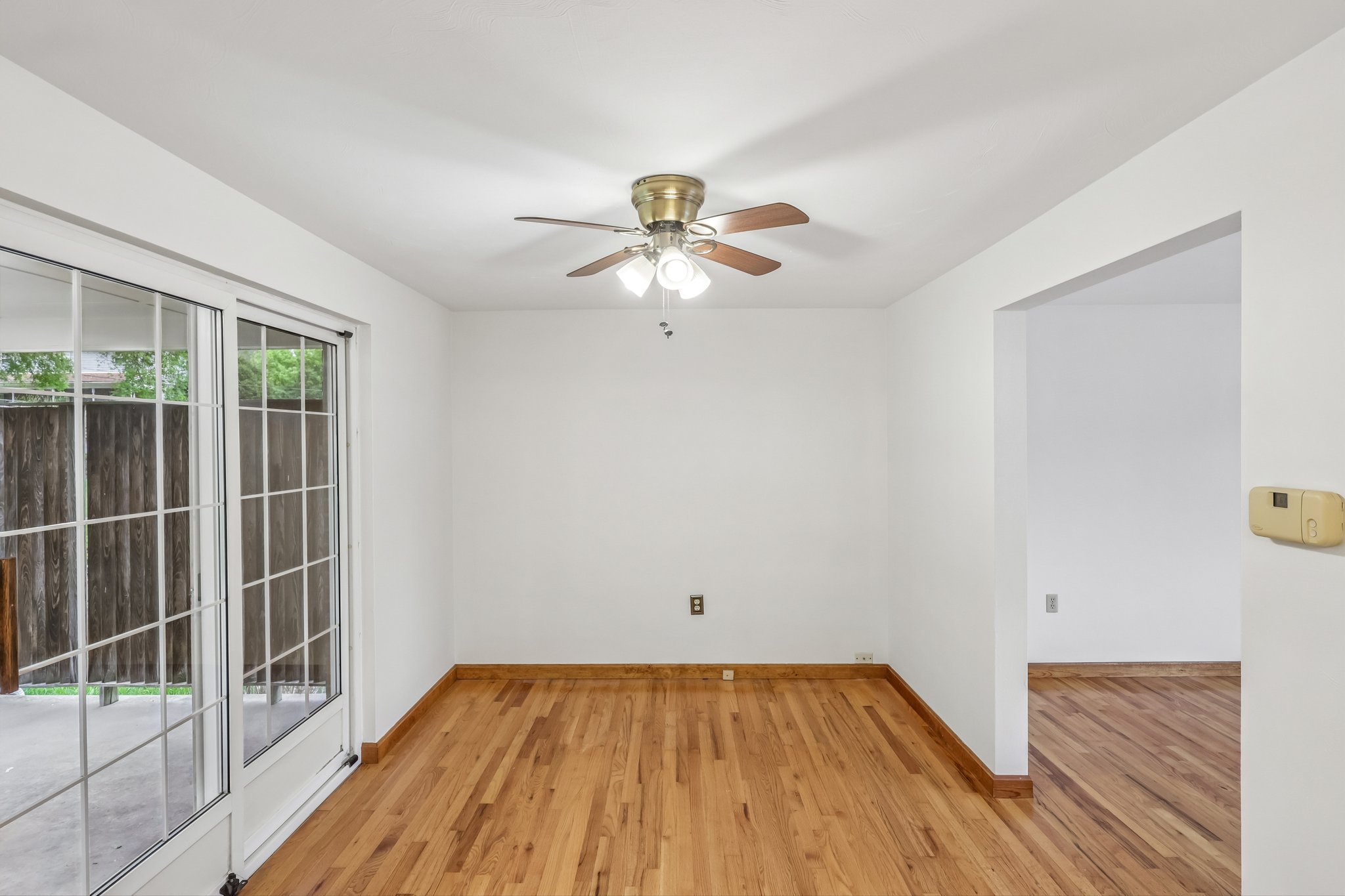 Calvert Ave-S0105-022.jpg