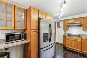 Calvert Ave-S0105-034.jpg