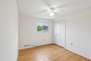 Calvert Ave-S0105-041.jpg