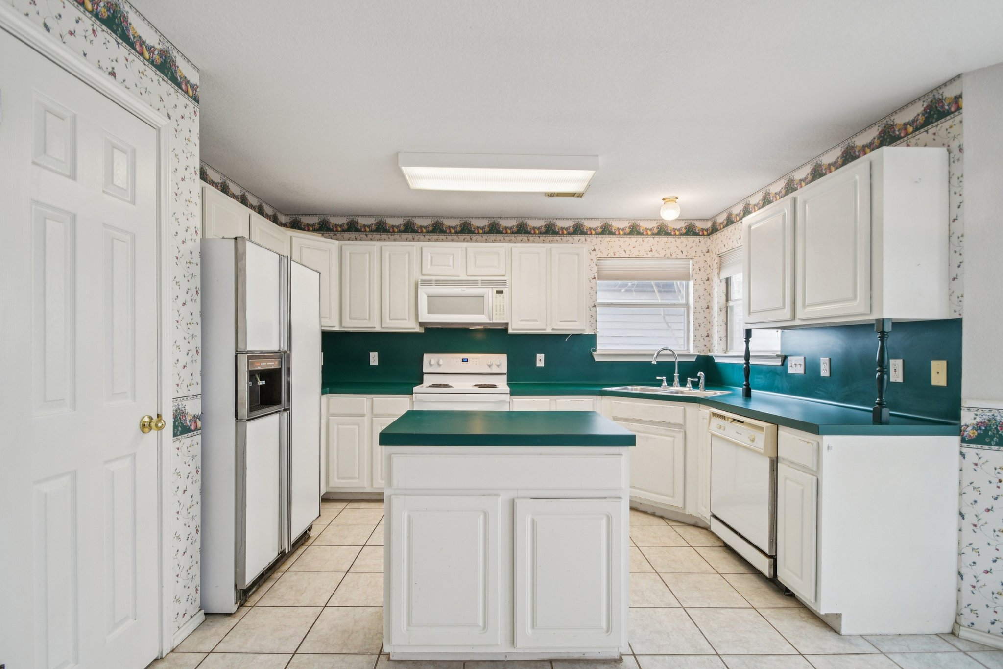 Clyde Ct-S0304-012.jpg