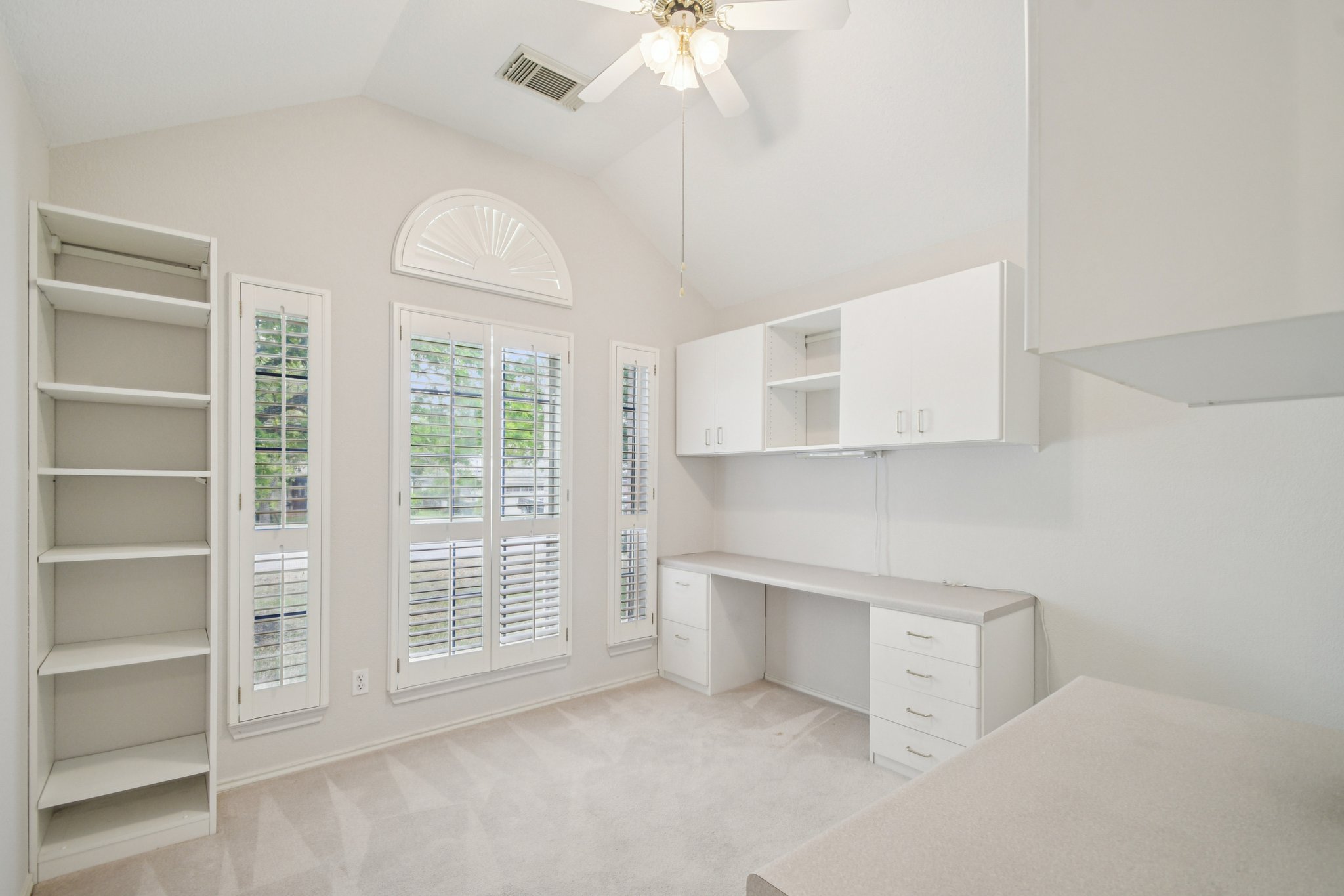 Clyde Ct-S0304-016.jpg