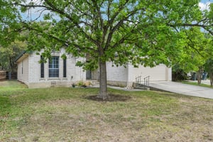 Clyde Ct-S0304-003.jpg