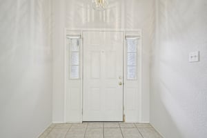 Clyde Ct-S0304-005.jpg