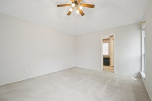 Clyde Ct-S0304-024.jpg