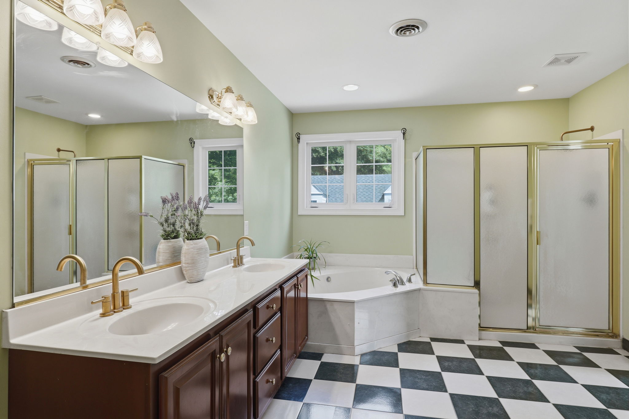 40-Primary Bath