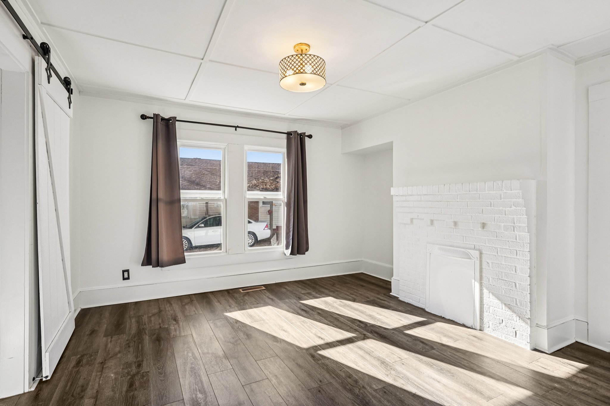 Fairview St-S1701-010.jpg