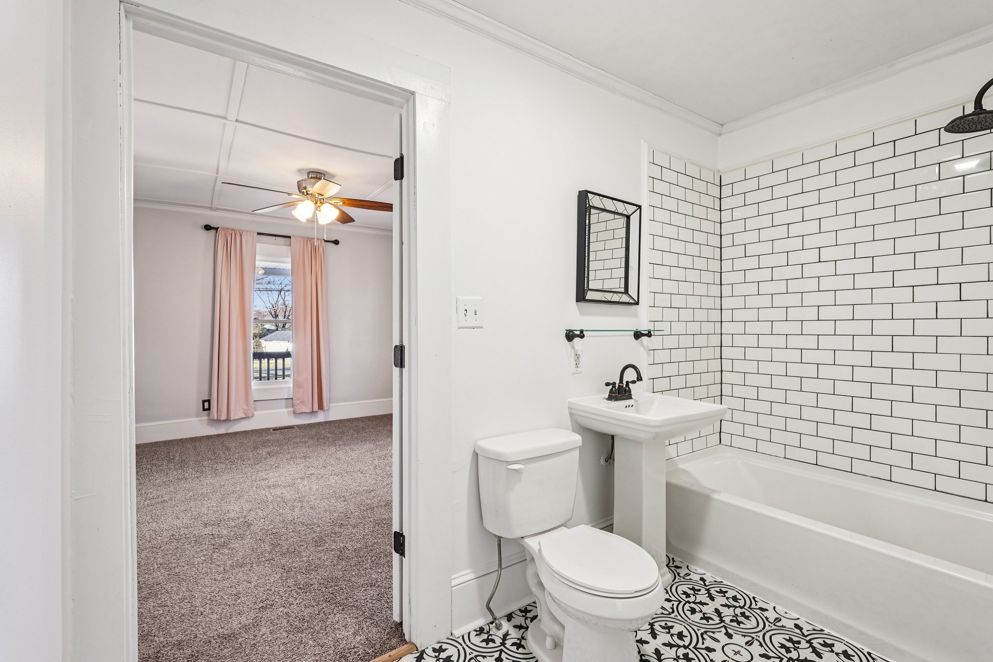 Fairview St-S1701-024.jpg