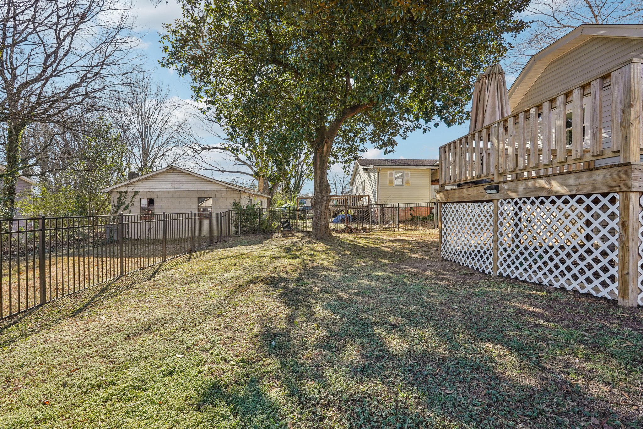 Fairview St-S1701-031.jpg