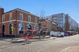 Fairview St-1701-909.jpg