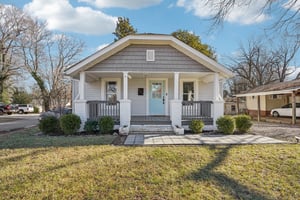 Fairview St-S1701-001.jpg