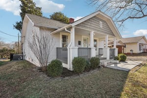 Fairview St-S1701-002.jpg