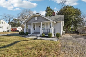 Fairview St-S1701-003.jpg