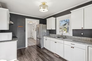 Fairview St-S1701-014.jpg