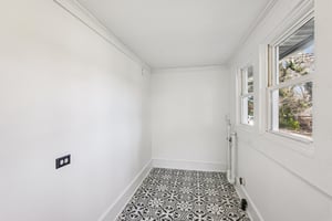 Fairview St-S1701-018.jpg