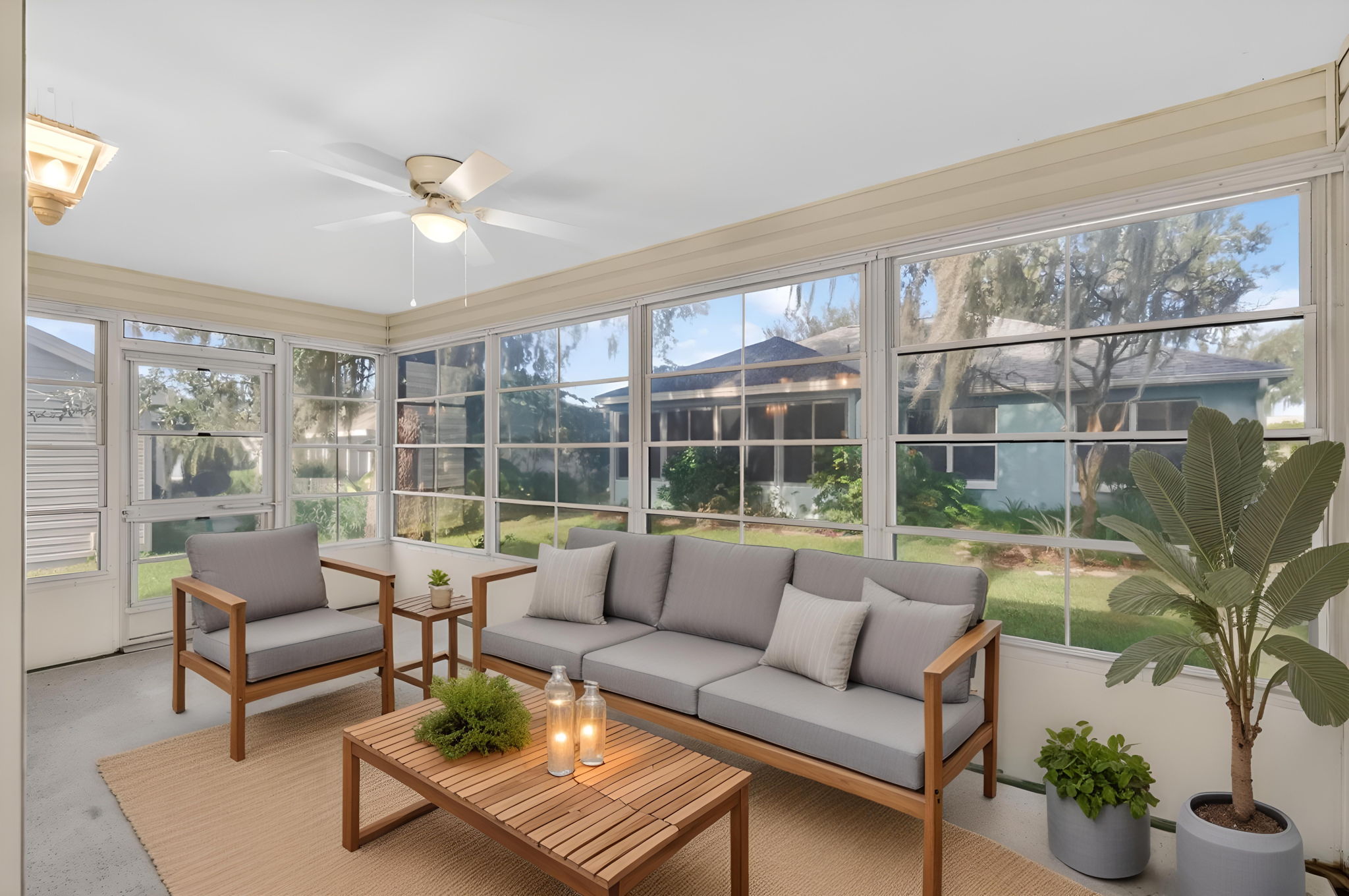 Enclosed Lanai-Virtually Staged