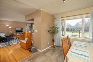 08-Dining Room