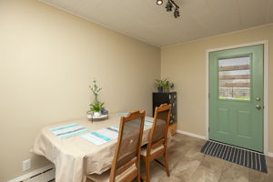 09-Dining Room