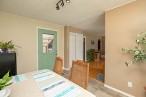 10-Dining Room