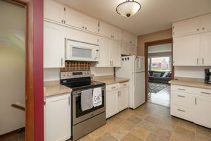 12-Kitchen
