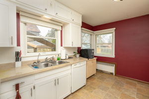 13-Kitchen