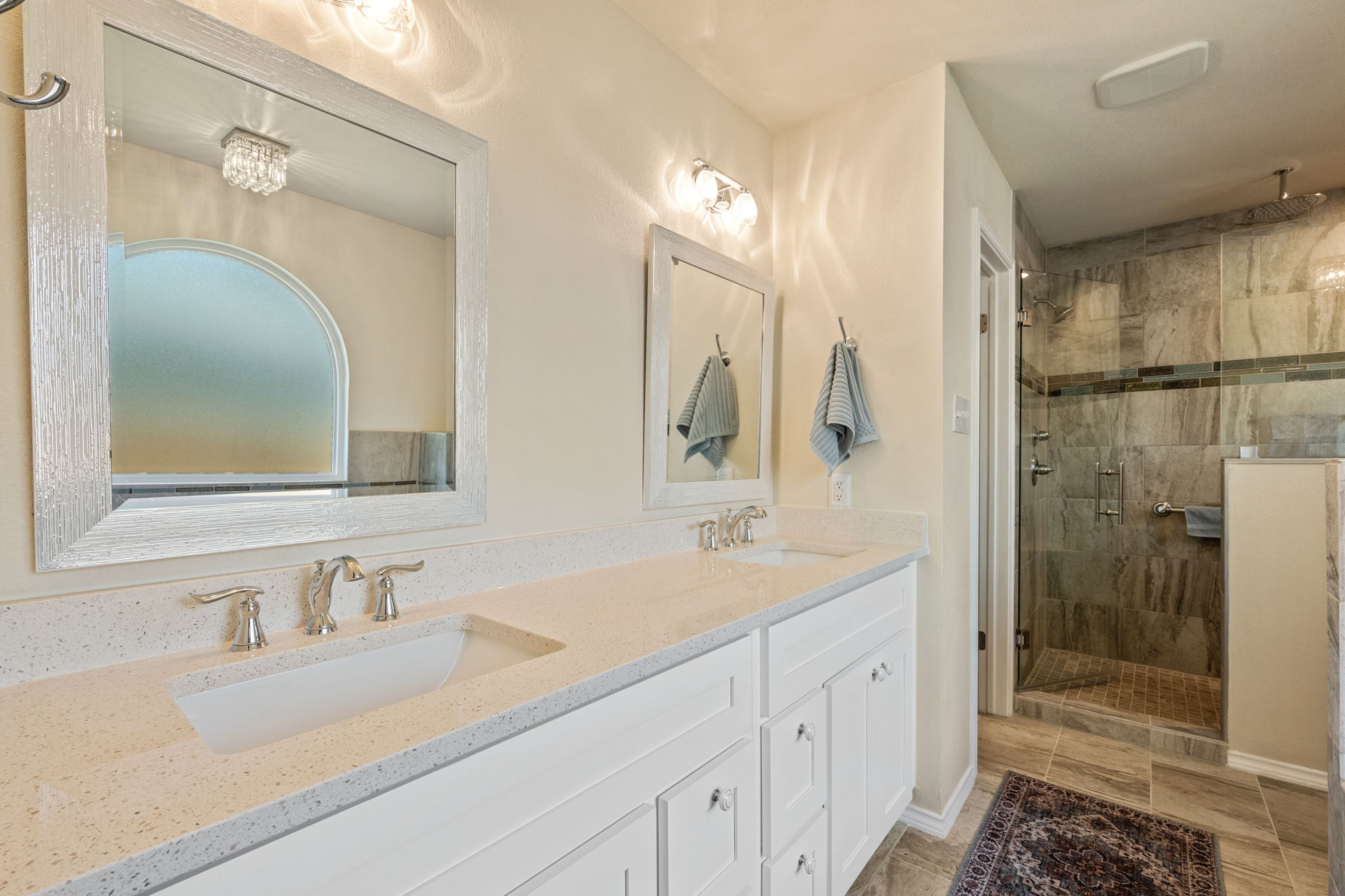 6043 Woodway Ct, San Antonio, TX 78249, USA Photo 15