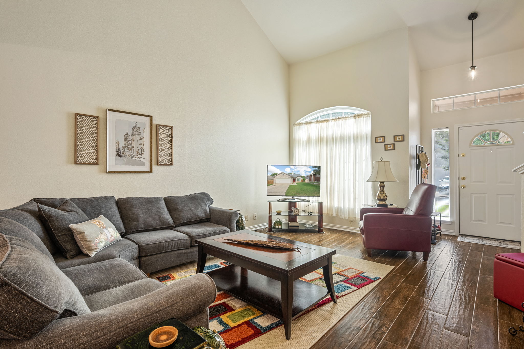 6043 Woodway Ct, San Antonio, TX 78249, USA Photo 4