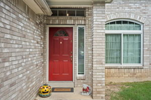 6043 Woodway Ct, San Antonio, TX 78249, USA Photo 2