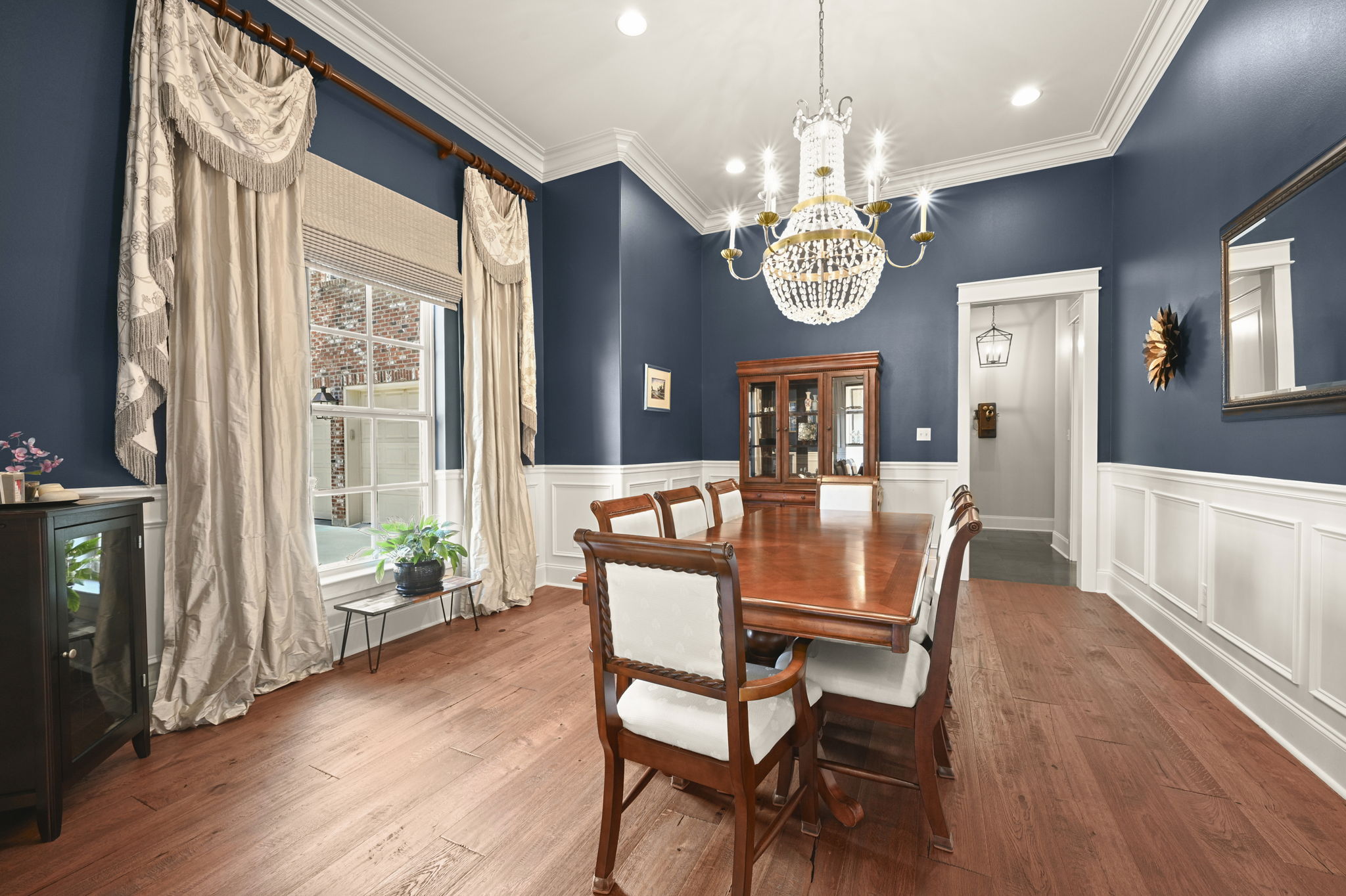 Formal Dining