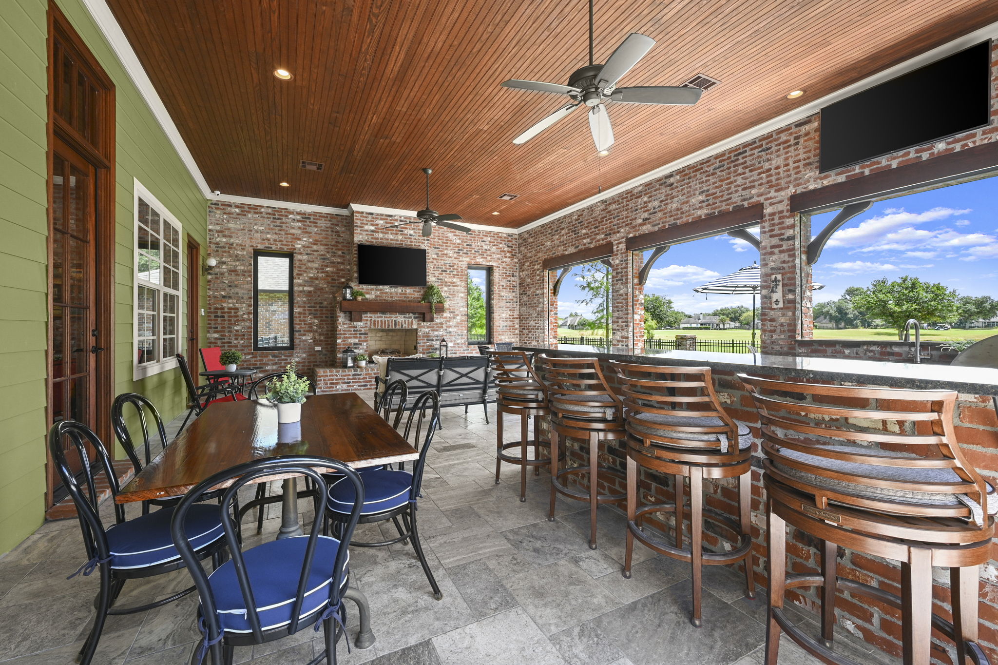Outdoor Entertaining