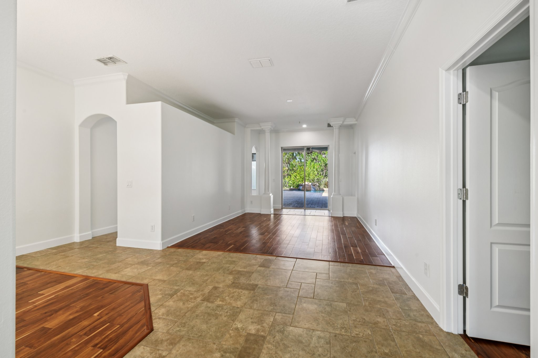 Tremayne Dr-S2706-006.jpg