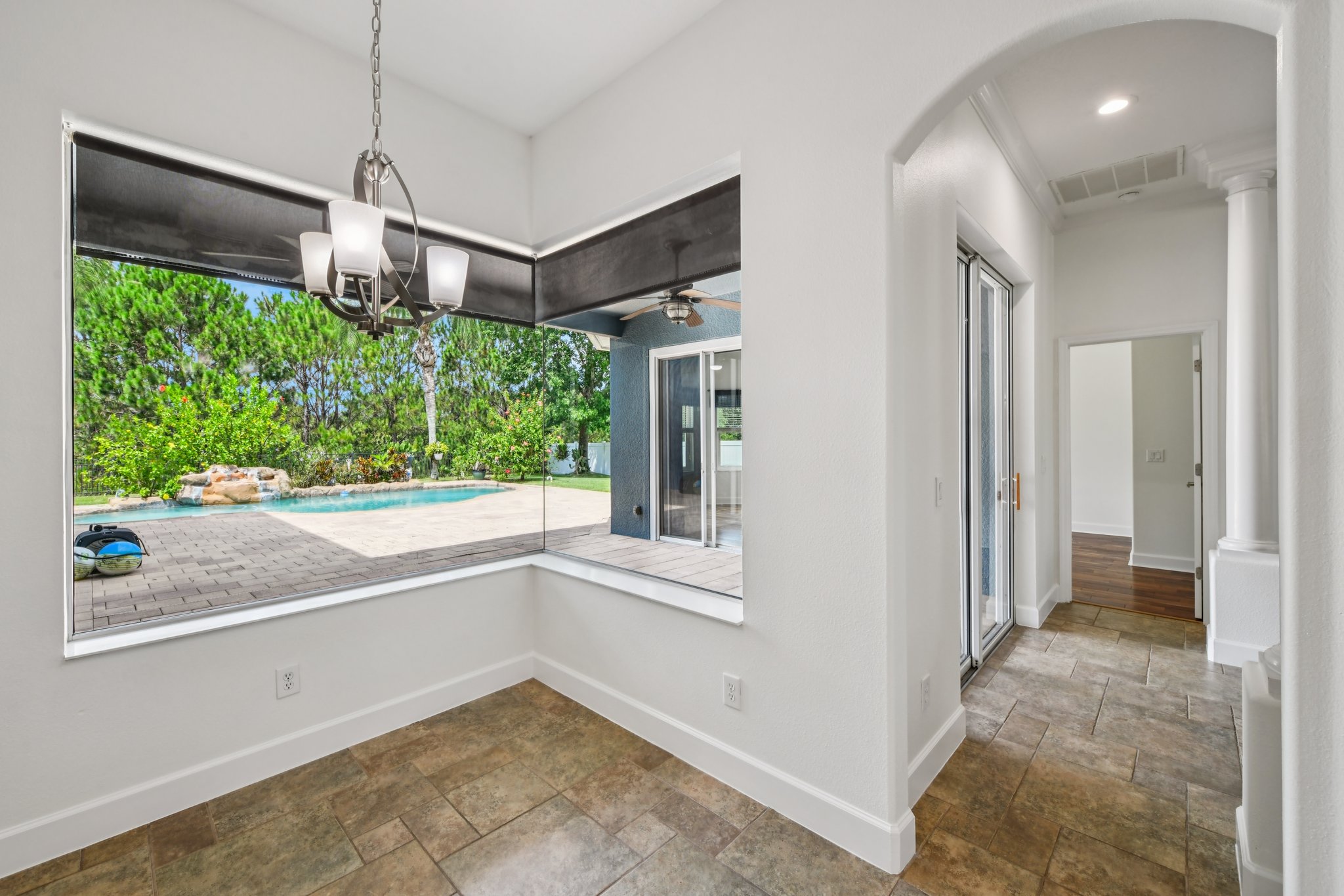 Tremayne Dr-S2706-013.jpg