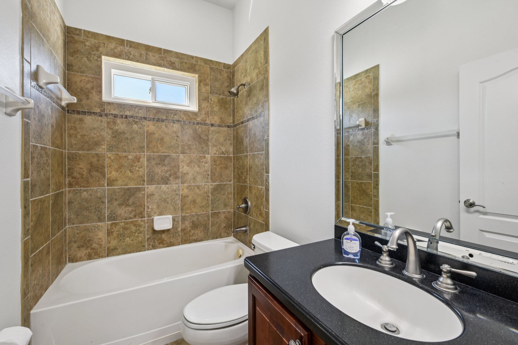 Tremayne Dr-S2706-034.jpg