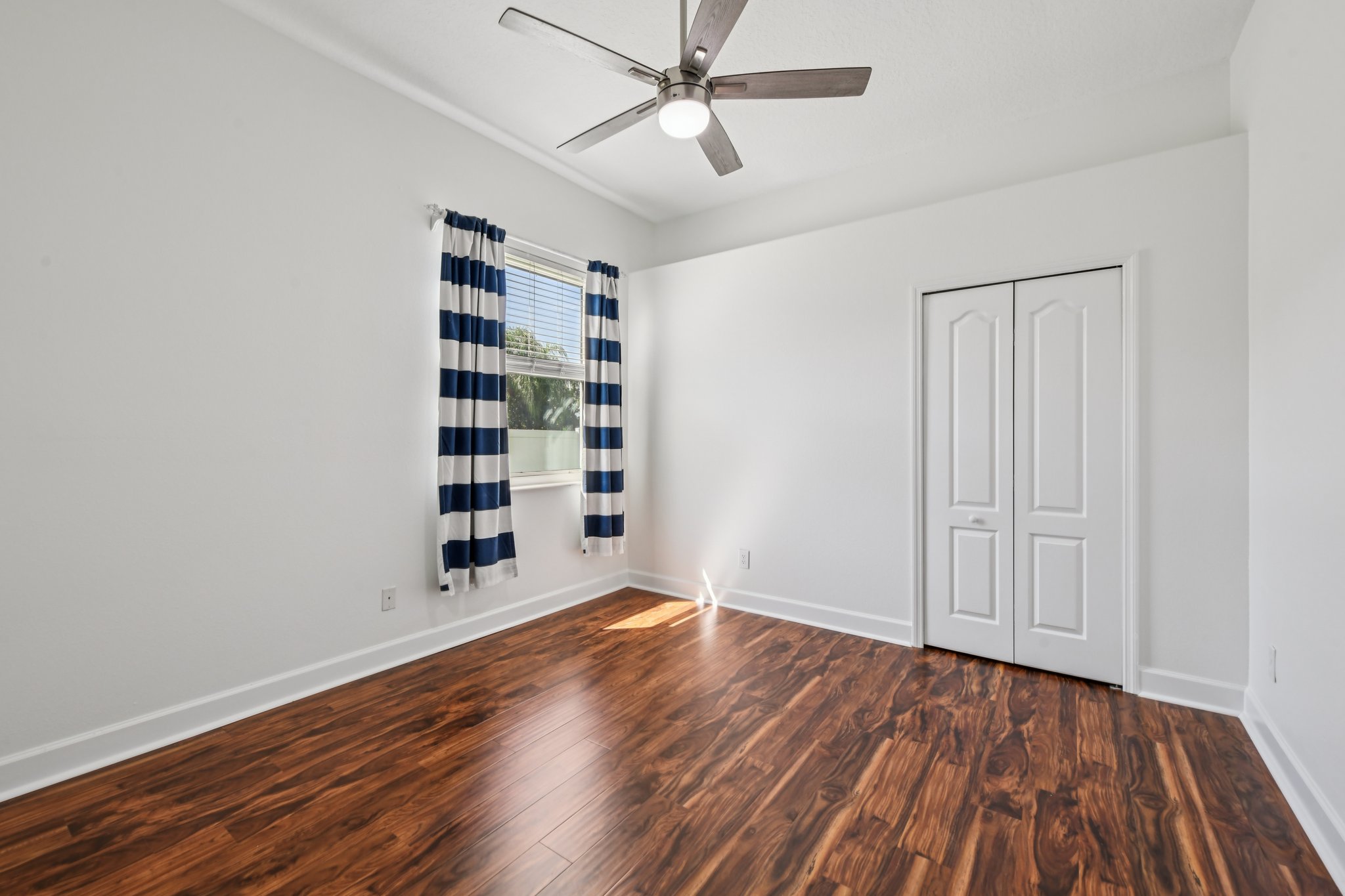 Tremayne Dr-S2706-035.jpg