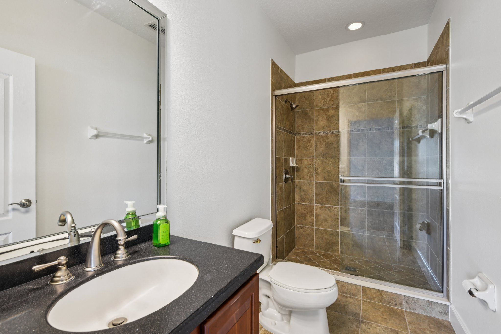 Tremayne Dr-S2706-044.jpg