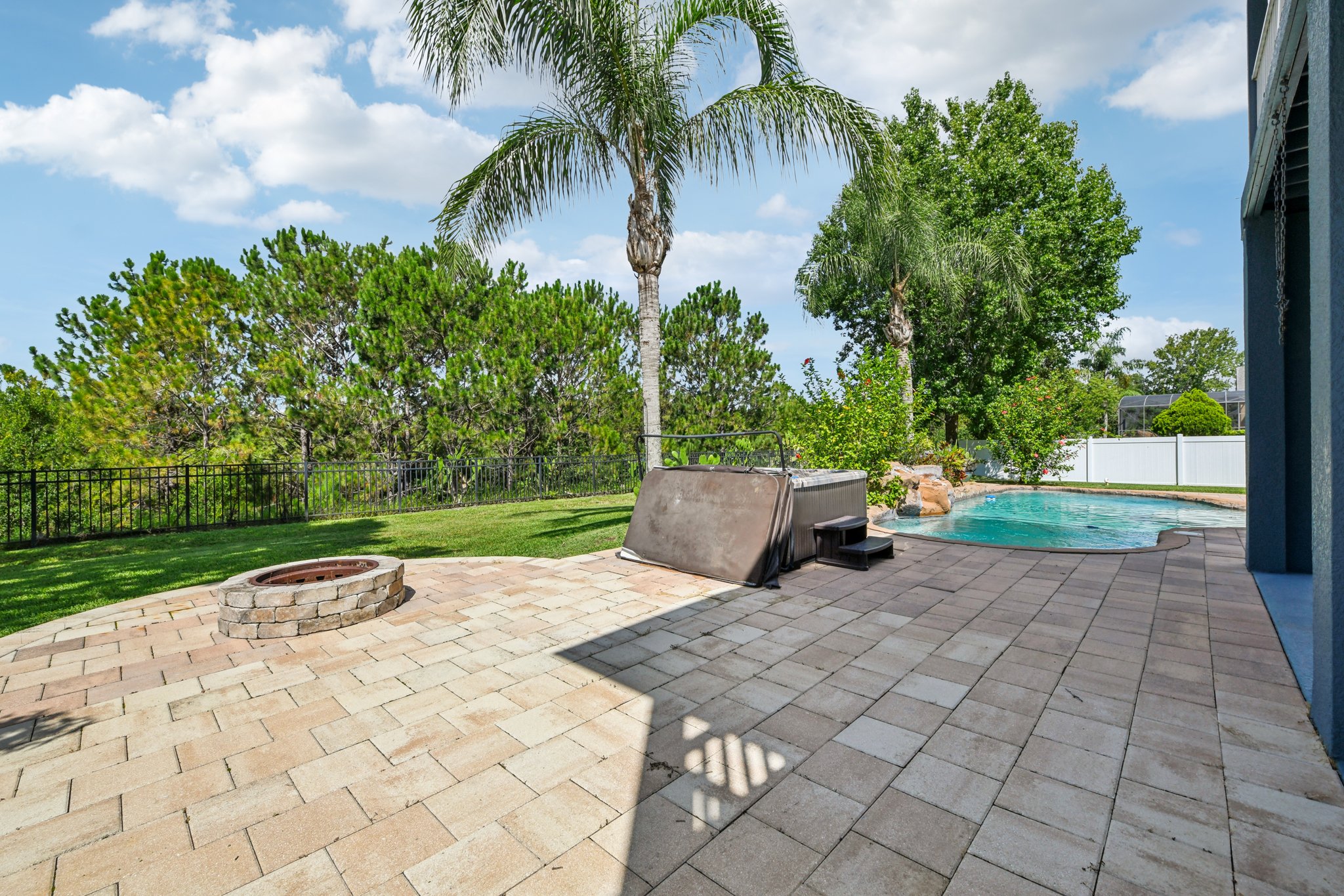 Tremayne Dr-S2706-047.jpg
