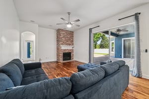 Tremayne Dr-S2706-009.jpg