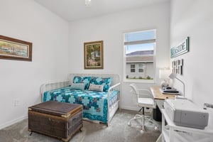 Claystone Way-S2404-025.jpg