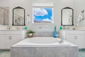 Claystone Way-S2404-030.jpg