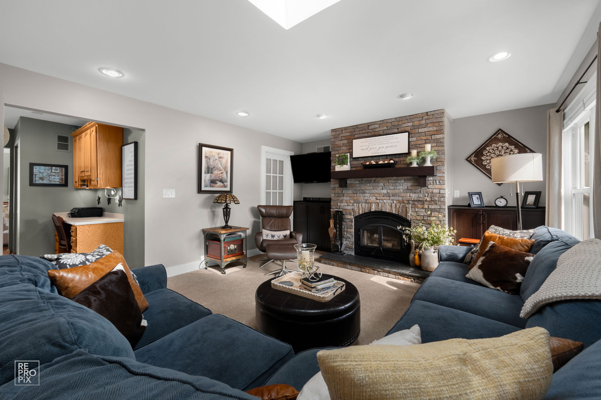605 Banbury Ct, Roselle, IL 60172_008