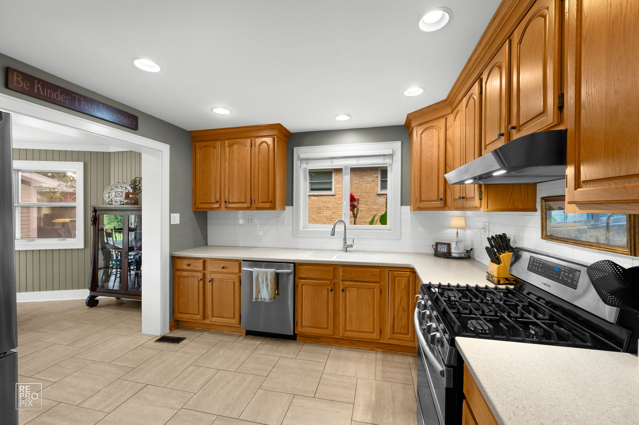 605 Banbury Ct, Roselle, IL 60172_012