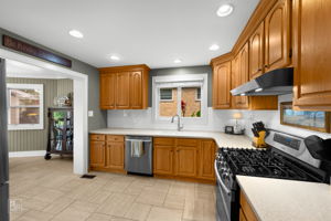 605 Banbury Ct, Roselle, IL 60172_012
