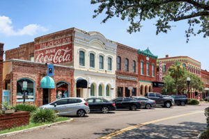 Partake in downtown's many shops, galleries and music or dining establishments...