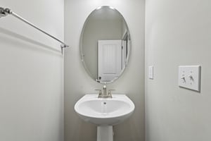 Newlyn Dr-S0808-020.jpg