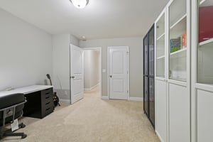 Newlyn Dr-S0808-030.jpg