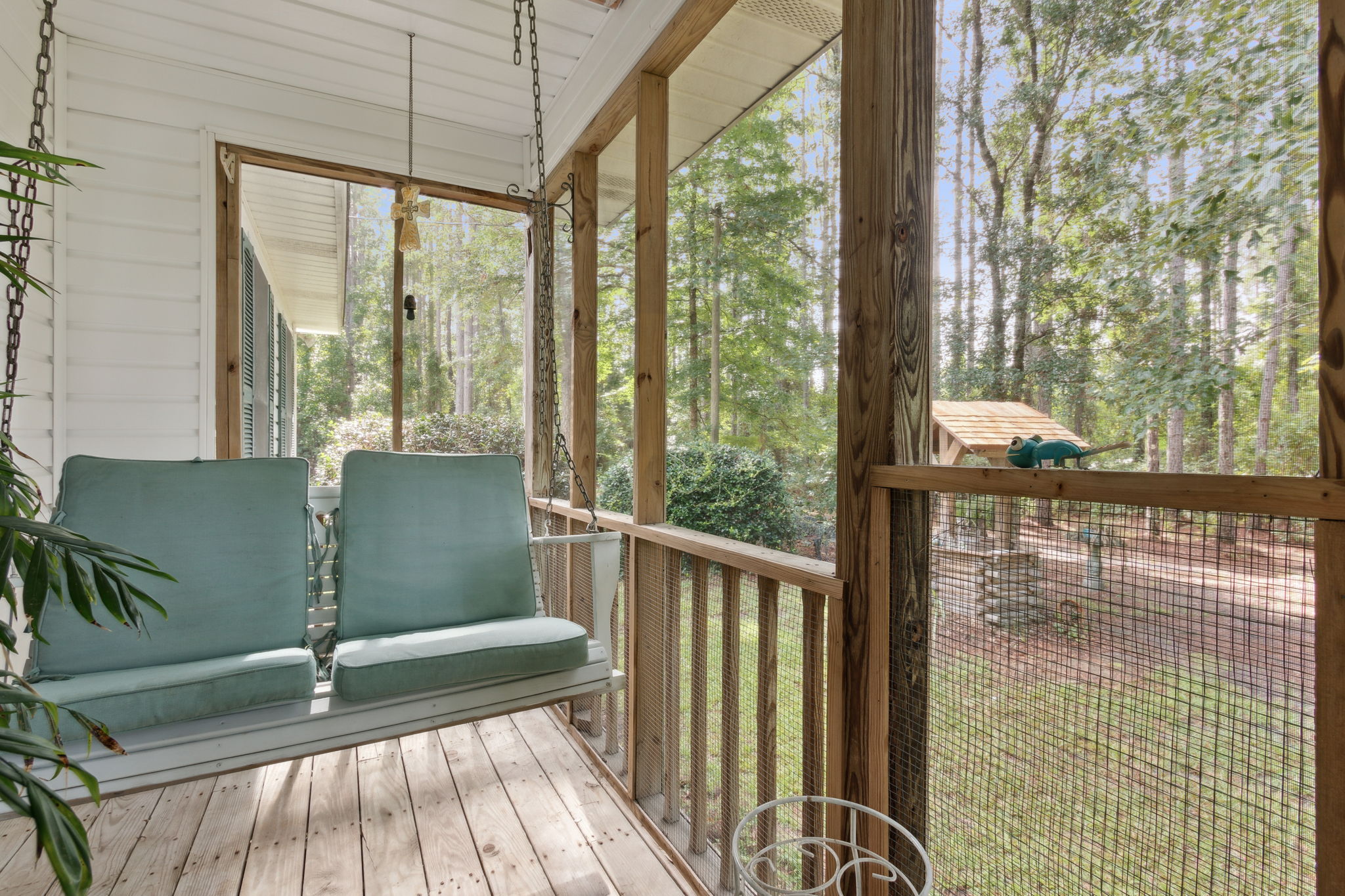 Screened-in Porch