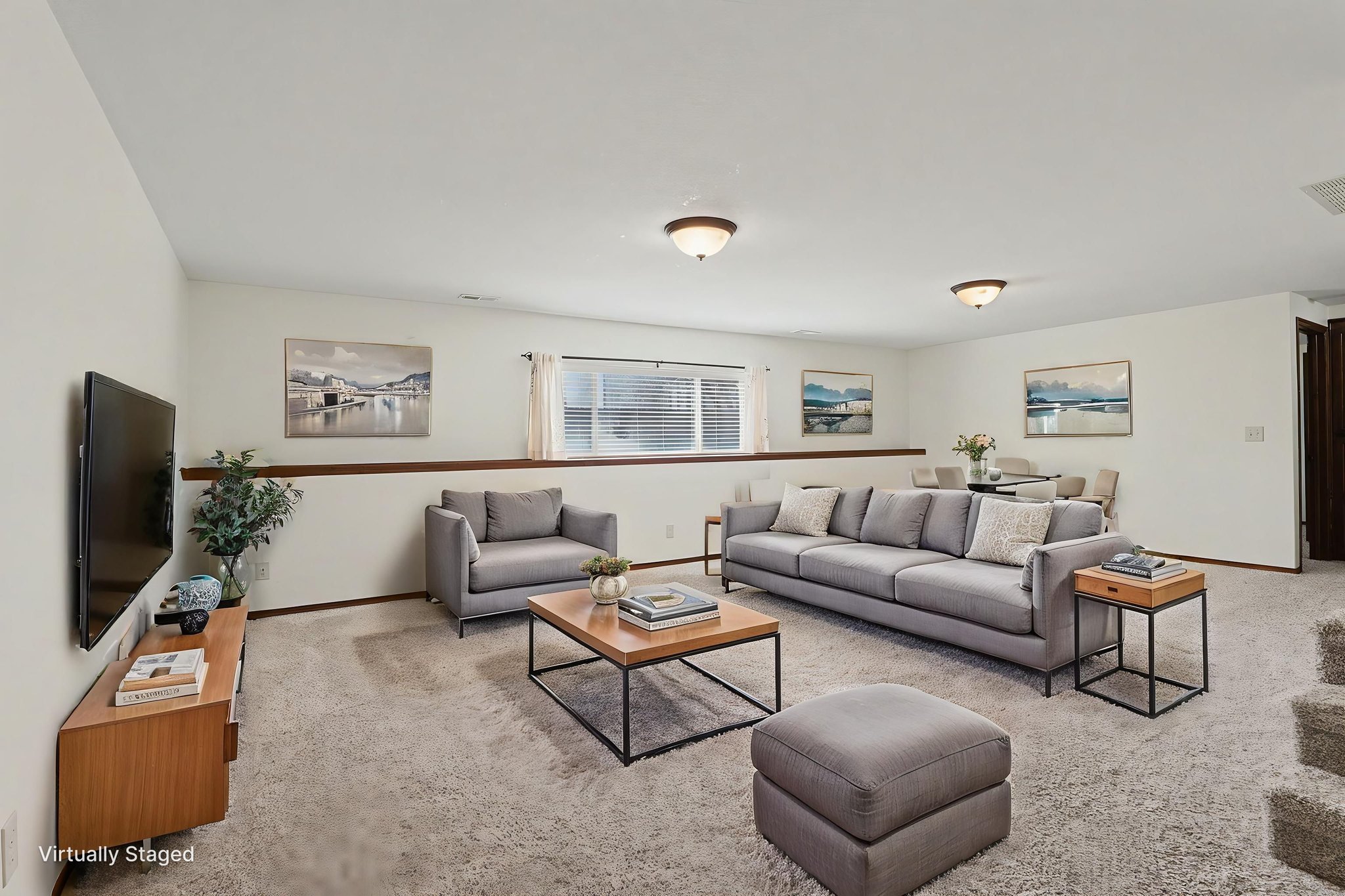 F16A6768 virtually staged.jpeg